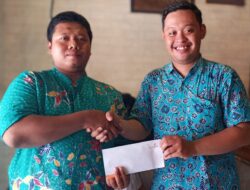 Yatim Mandiri Berikan Donasi untuk Kader IMM UINSA