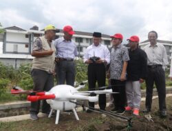 Menko PMK Apresiasi Tiga Drone Pertanian Modern Karya Dosen UMM