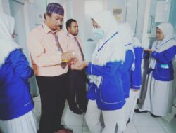 Tetap Waspada COVID-19, SMKM 1 Surabaya Awali UNBK dengan Cuci Tangan