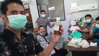 Dibagikan Gratis, Minuman Sehat Racikan Dapur Umum di Madura