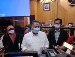 DPRD Surabaya Usulkan Pemberhentian Walikota Risma