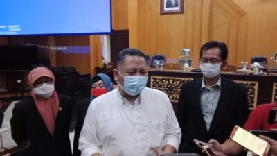 DPRD Surabaya Usulkan Pemberhentian Walikota Risma