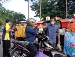 Pasar Besar Madiun Ditutup, Muhammadiyah Bagikan Sayuran Segar Gratis