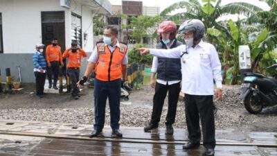Sering Terjadi Kecelakaan, Emil Minta Percepatan Perbaikan Jalan Gresik-Lamongan
