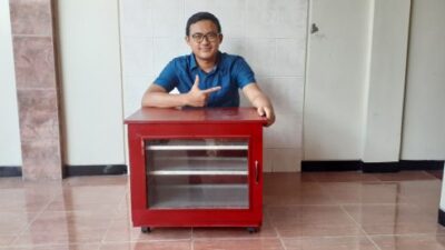 Bantu UMKM, Tim KKN ITS Inovasikan Alat Pengering Kerupuk Otomatis