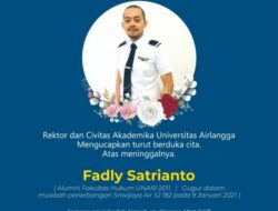 Fadly Satrianto, Sarjana Hukum UNAIR yang Jadi Kopilot Sriwijaya Air