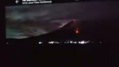 Gunung Semeru Kembali Keluarkan Awan Panas Guguran Sejauh 4,5 Kilometer