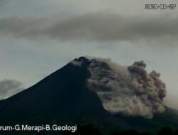 Hujan Abu Vulkanik, Gunung Merapi Erupsi