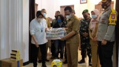Setelah dari Jember, Mensos Risma Bertolak ke Lumajang