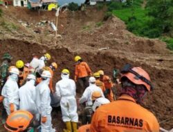 TIM SAR Akhiri Pencarian Korban Longsor Sumedang