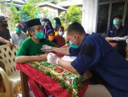 Gunakan Helikopter BNPB, Tim Medis MDMC Layani Warga Terisolir