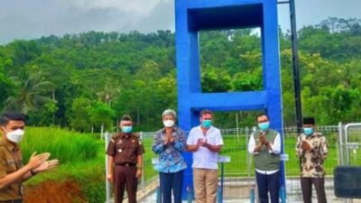 Bupati Pamekasan Meresmikan Fasilitas CSR di Desa Pamoroh
