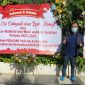 Achmad Marzuki, salah satu pedagang pasar turi yang ikut memberikan karangan bunga ucapan selamat atas pelantikan Wali Kota dan Wakil Wali Kota Surabaya. (Yuda/PIJARNEWS.ID)