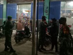 Koramil Pamekasan Sosialisasikan Prokes di Pusat Perbelanjaan