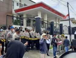 Tagih Penyelesaian Mobil Sigap, Jaka Jatim Geruduk Kantor Kejari Pamekasan