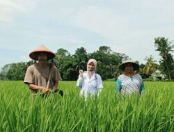 Gadis Anak Petani di Jember Sukses Selesaikan Kuliah Kedokteran