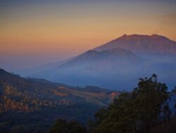 Gunung Raung Kembali Menunjukkan Aktivitas Vulkanik, BPBD Lakukan Pemetaan Titik Evakuasi