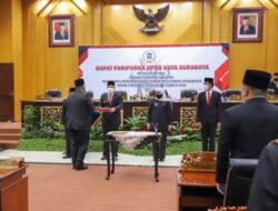 Sertijab Wali Kota dan Wakil Wali Kota Surabaya Dihadiri Gubernur 