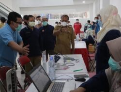 Wakil Wali Kota Armudji Tinjau Vaksinasi COVID-19 di RSUD dr Soewandhie