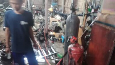 Selang Tabung Bocor, Bengkel Las Diamuk Si Jago Merah