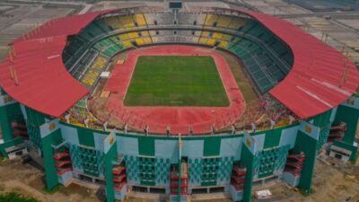 Komisi C Minta Pemkot Serius Merawat Stadion GBT