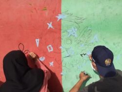 KKN Mahasiswa Unesa Bantu Siswa di Surabaya Belajar Daring