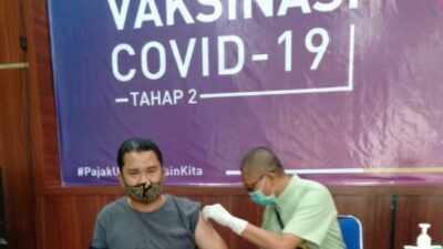 Komisioner dan ASN Lingkungan KPU Pamekasan Lakukan Vaksinasi Tahap Dua