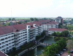 Semakin Mendunia, UMM Raih Predikat Kampus Bintang Tiga Dunia