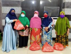 PCM-PCA Sukomanunggal Gelar Kajian Pencerah dan Berbagi Paket Sembako