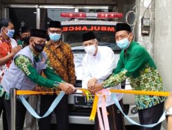 Optimalkan Gerakan Kemanusiaan, Lazismu Wonocolo Launching Ambulans dan Gelar Tabligh Akbar
