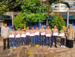 Kepala MI Mulia Palirangan Berikan Reward pada Siswa yang Berprestasi di Ajang Gitera4