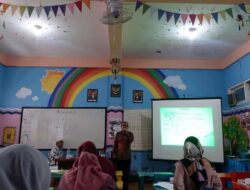 Isi Program Peningkatan Kompetensi Guru. Mantan Kepala SD Mudipat Pucang : Guru Perlu Melakukan Refreshing