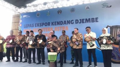 Mendes PDTT Resmi Ekpor Kendang “Djembe” ke Tiongkok