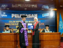 Begini Wisudawan UMM yang Penuh Prestasi