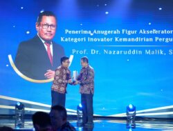 Sukses Jalankan 15 Unit Bisnis UMM, Rektor Nazaruddin Raih Penghargaan Bergengsi