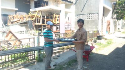 Inovasi Polinema: PJU Tenaga Surya Pintar Terangi Merjosari, Bantu Warga Hemat Ratusan kWh